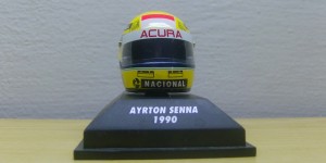 Capacete 1990 (Escala 1:8)