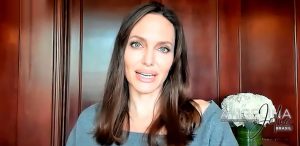 Jolie entrevista atletas olímpicos refugiados