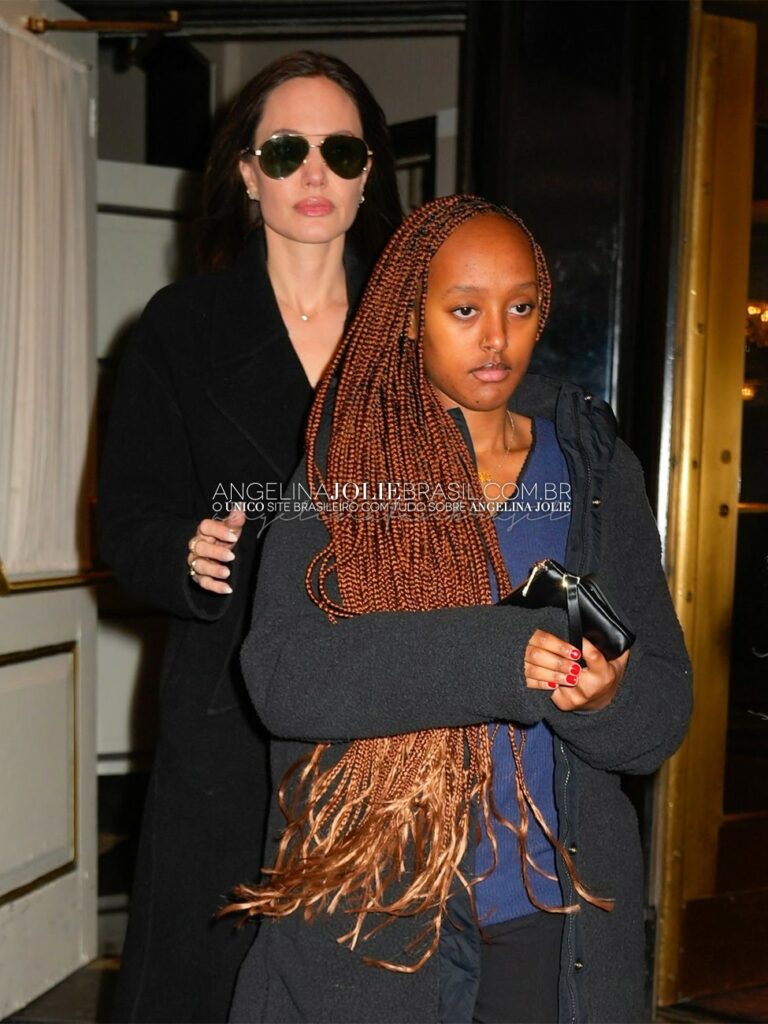 Angelina e Zahara passeiam por Nova York