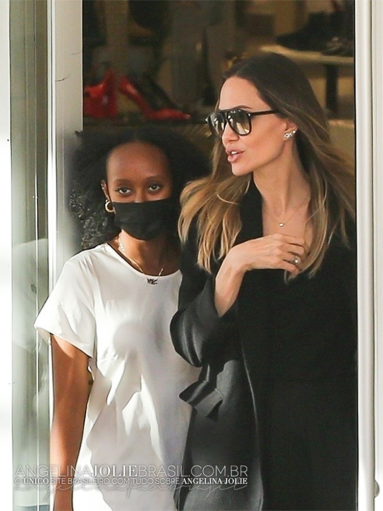 JOLIE E ZAHARA FAZEM COMPRAS EM BEVERLY HILLS